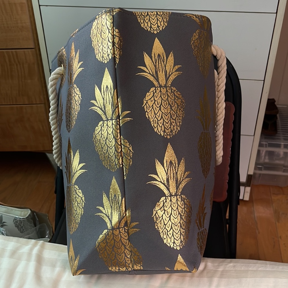 Pineapple Tote and Pouch Set - Picture 2 of 10